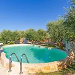 Holiday home Stunning In With Wifi Carovigno